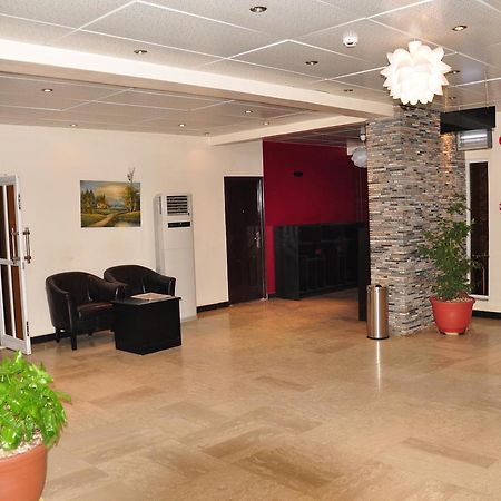 Grand Bank Link Hotel Otta Eksteriør billede